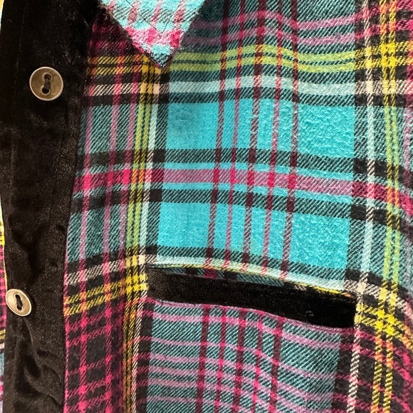 Soft Surroundings Plaid Button Down Tattoo
Back Shirt M - Picture 8 of 8